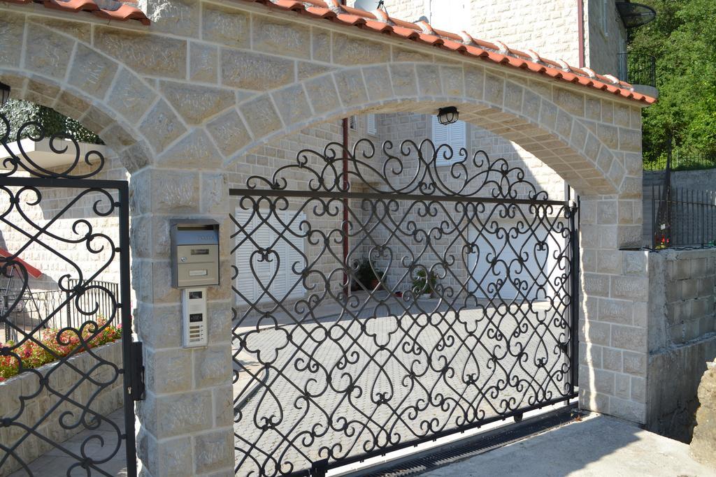 Abc Apartments Котор Екстериор снимка